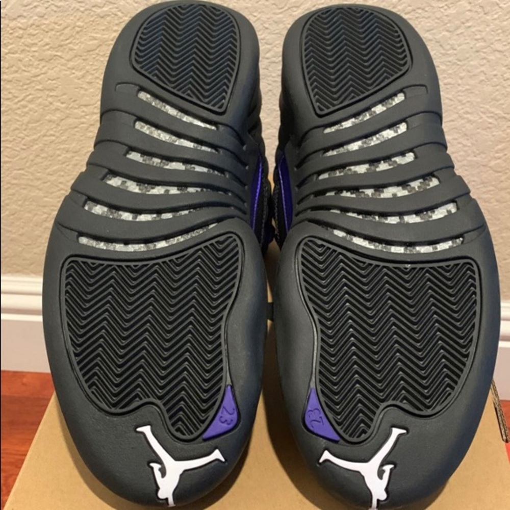 Jordan 12 - Picture 4 of 4